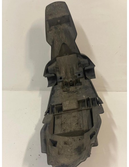 Passage de roue / support de plaque d'origine HONDA CBF 125 2009  -  2014