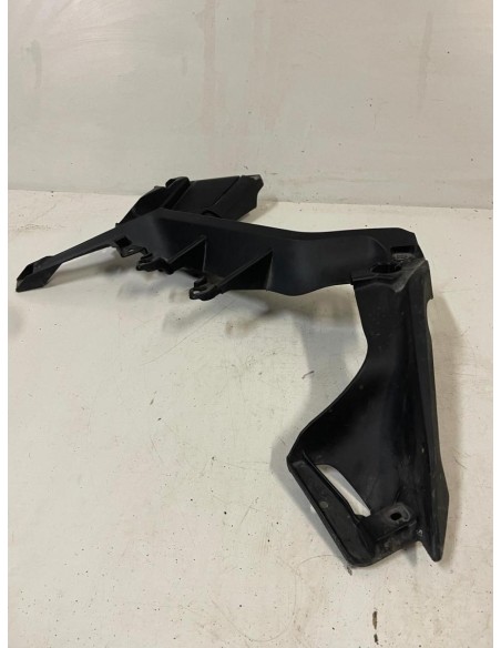 Plastique de flanc de carénage gauche HONDA CBR 650 2019  -  2022