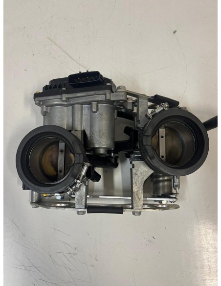 Rampe d'injection complète KTM SUPERDUKE 1290 2017  -  2019