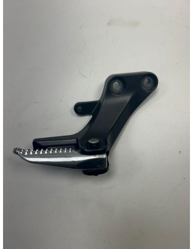 Platine repose pied passager arrière droite YAMAHA MT09 2021 - 2023