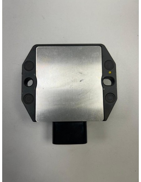 Régulateur de tension YAMAHA MT09 2021 - 2023
