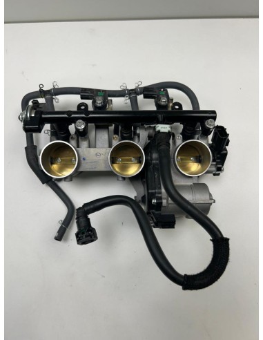 Rampe d'injection YAMAHA MT09 2021 - 2023