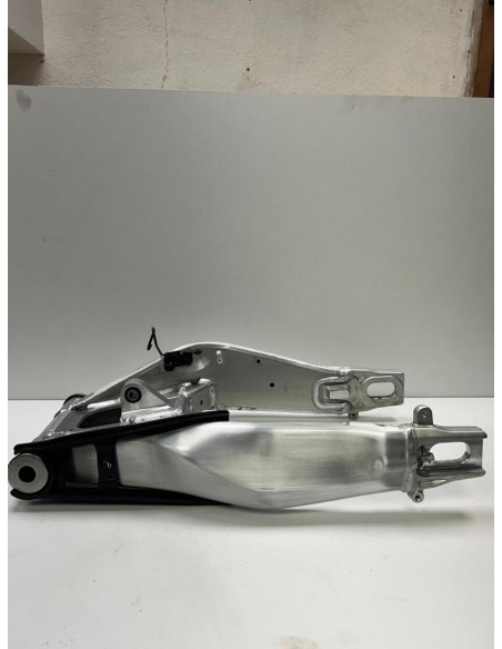 Bras oscillant YAMAHA MT09 2021 - 2023