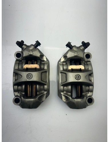 Étrier de frein avant Brembo 100mm TRIUMPH STREET TRIPLE 765 2017 - 2019