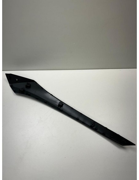 Cache latéral droit NEUF YAMAHA XMAX 125 2018  -  2021