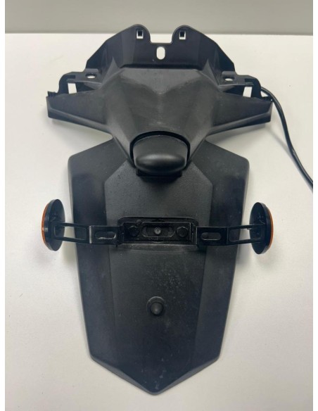 Support de plaque origine / garde boue arrière YAMAHA XMAX 125 2018  -  2021