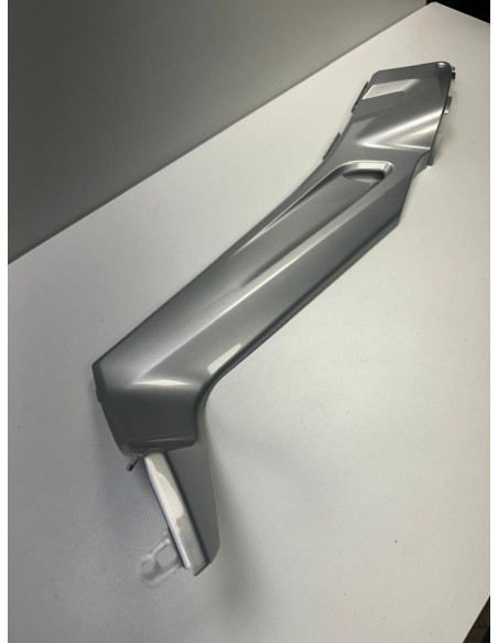 Carénage bas de caisse droit neuf YAMAHA XMAX 125 2006  -  2009