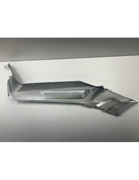 Carénage bas de caisse droit neuf YAMAHA XMAX 125 2006  -  2009