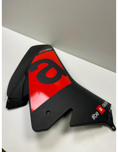 Flanc carénage droit APRILIA RSV4 2014 - 2017