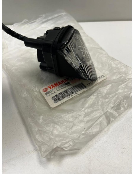 Veilleuse feu avant neuve YAMAHA R6 2006  -  2007