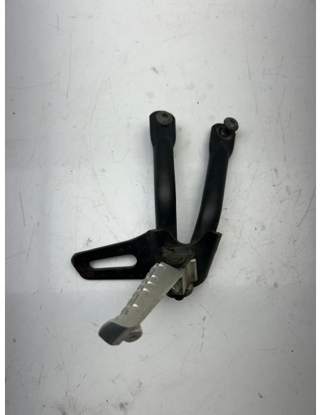 Platine repose pied passager arrière droite YAMAHA MT03 2006 - 2014