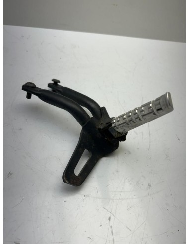 Platine repose pied passager arrière droite YAMAHA MT03 2006 - 2014