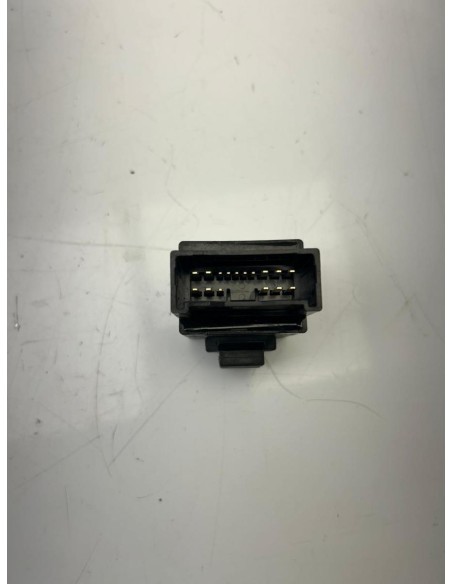 Relais de pompe à essence YAMAHA MT03 660 2006 - 2014
