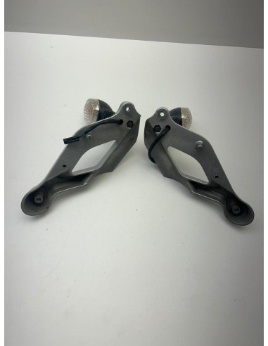 Support de phare avant gauche et droit YAMAHA MT03 2006 - 2014
