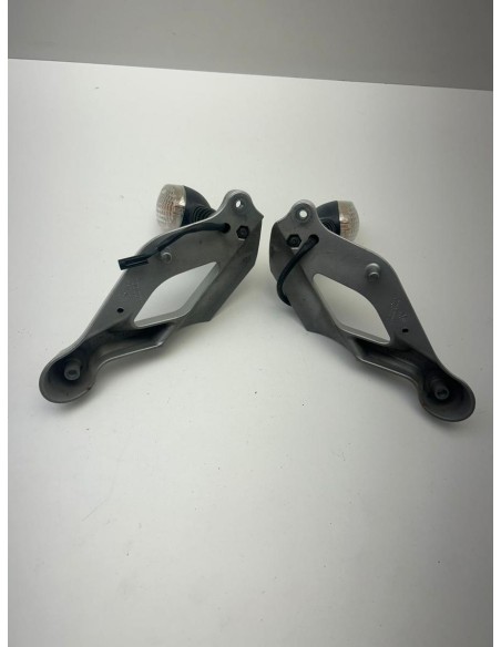 Support de phare avant gauche et droit YAMAHA MT03 2006 - 2014