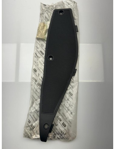 Plastique repose pied droit neuf GILERA RUNNER SP 50 2005  -  2009