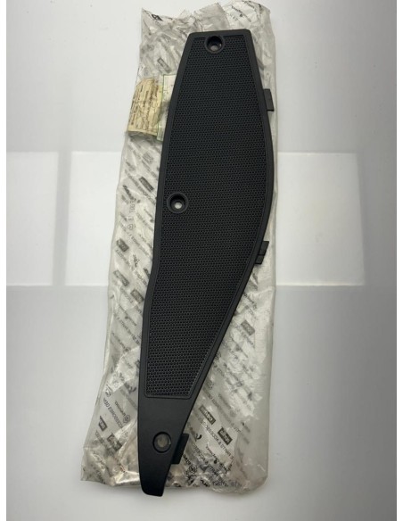 Plastique repose pied droit neuf GILERA RUNNER SP 50 2005  -  2009