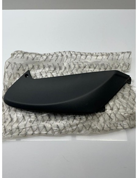 Flanc de carénage latéral gauche PIAGGIO FLY 50 2006  -  2011