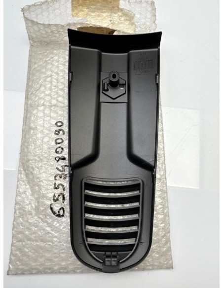 Cache de face avant NEUF PIAGGIO GTS 125 2009  -  2016