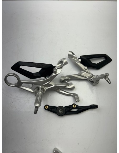 Platine avant droite et gauche d'origine BMW S1000RR 2020 - 2024