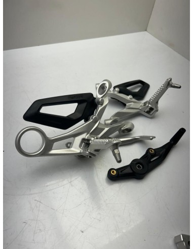 Platine avant droite et gauche d'origine BMW S1000RR 2020 - 2024