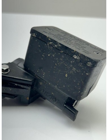 Maître cylindre de frein avant SUZUKI GSR 600 2006  -  2009
