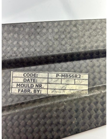 Patte support d'échappement carbone Akrapovic SUZUKI GSXR 600 2006 - 2007