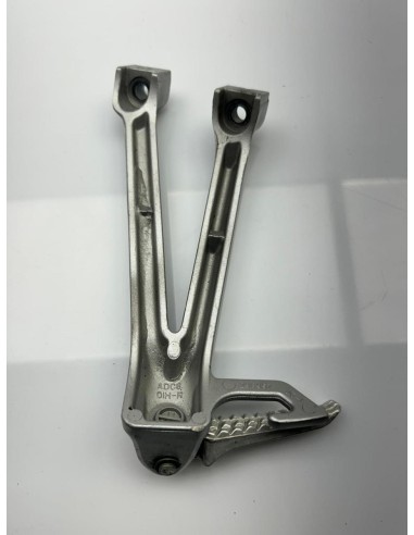 Platine repose pied passager arrière droite SUZUKI GSXR 600 2006 - 2007