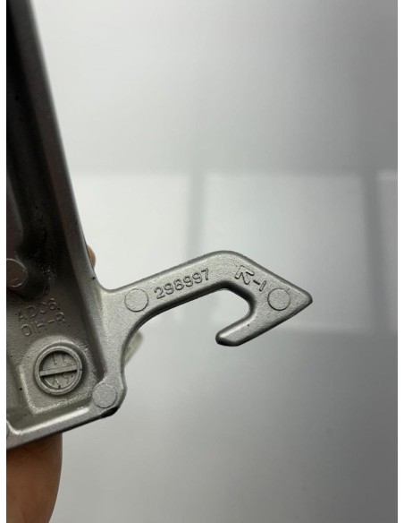 Platine repose pied passager arrière droite SUZUKI GSXR 600 2006 - 2007