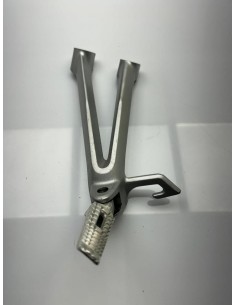 Platine repose pied passager arrière gauche SUZUKI GSXR 600 2006 - 2007