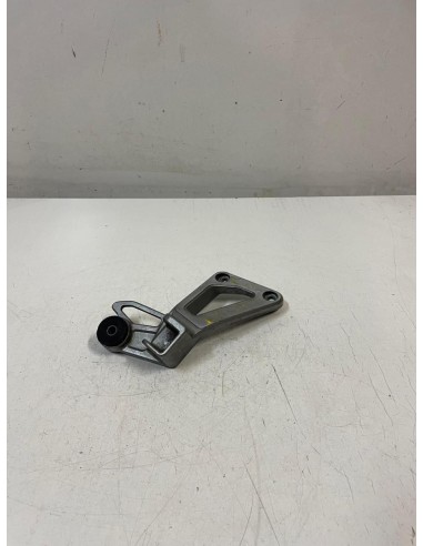 Platine repose pied passager arrière droite SUZUKI BANDIT 1200 1996 - 2000