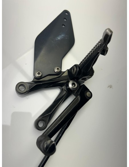 Platine avant gauche avec selecteur de vitesse Kawasaki ZX10R 2008 - 2010