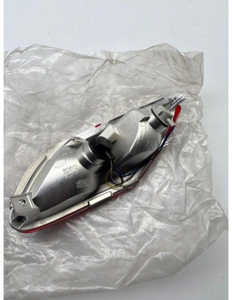 Phare arrière gauche NEUF PIAGGIO MP3 300 2007 - 2012