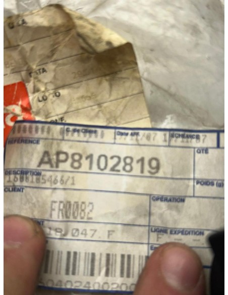 Robinet d'essence NEUF APRILIA RS 125 1999 - 2005