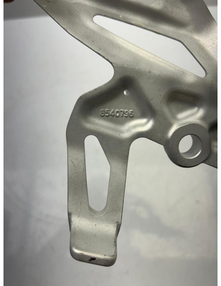 Platine de repose pied avant gauche BMW R 1250 RS 2017 - 2024