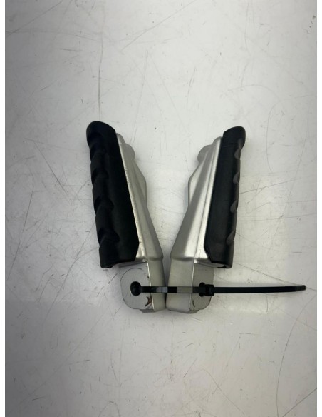 Repose pied arrière gauche et droit origine BMW S1000 XR 2018 - 2022