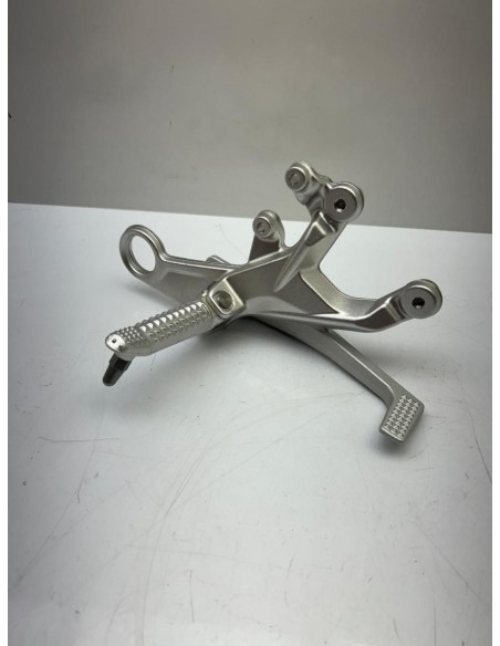 Platine avant droite avec pédale de frein BMW S1000RR 2015 - 2018
