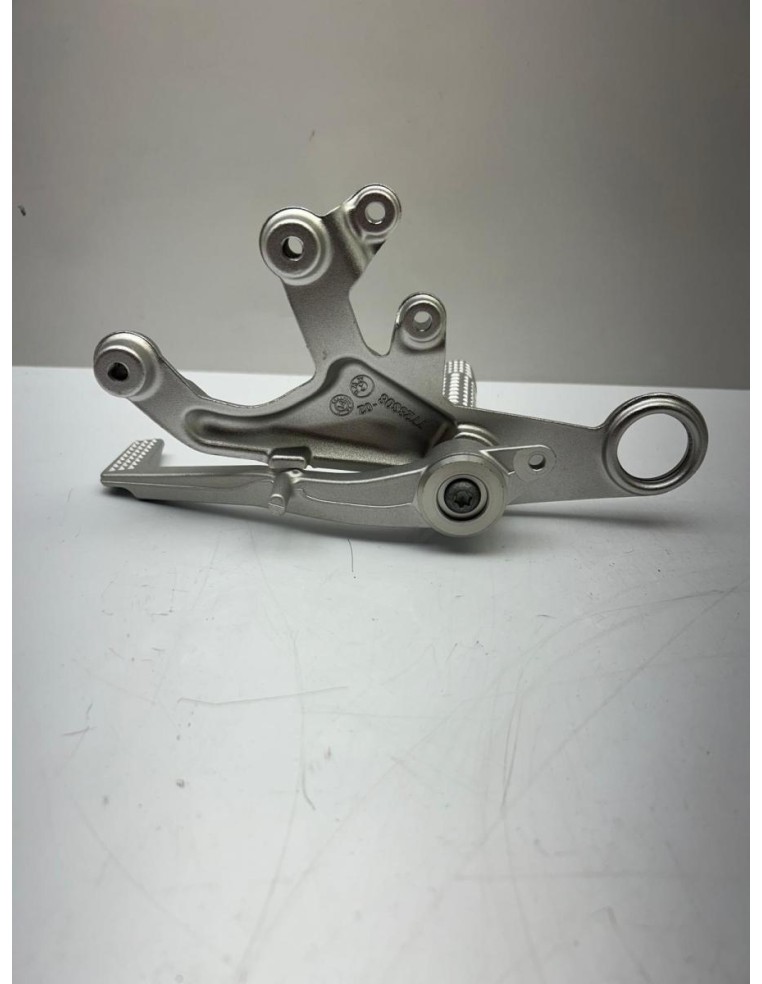 Platine avant droite avec pédale de frein BMW S1000RR 2015 - 2018