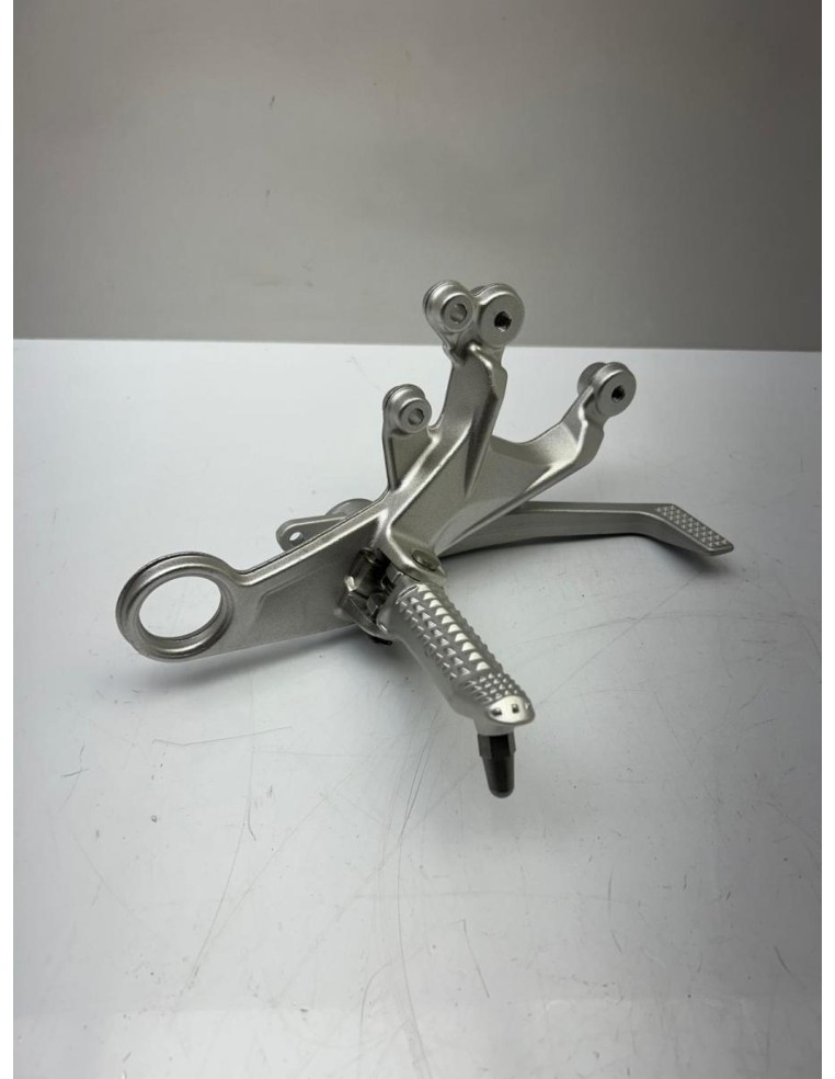 Platine avant droite avec pédale de frein BMW S1000RR 2015 - 2018