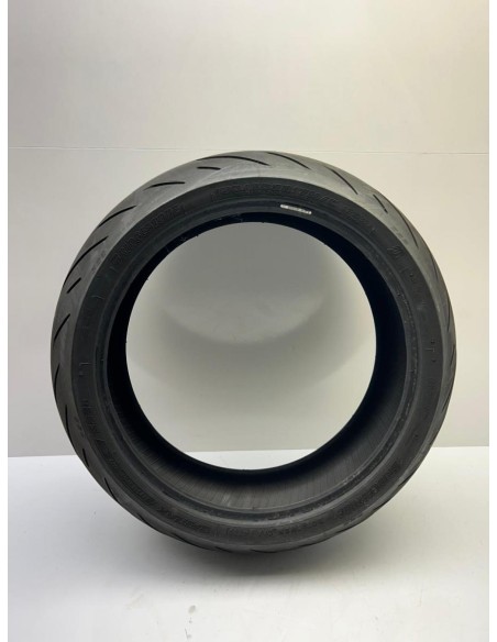 Pneu Bridgestone S22 190 50 17 Occasion