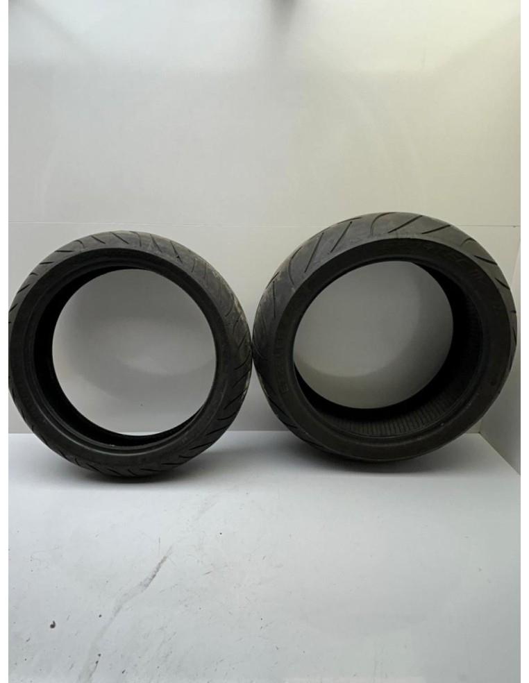 Train pneus Metzeler Sportec M7 RR 120 70 17 / 180 55 17 Occasion