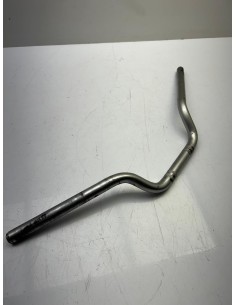 Guidon origine. ER6-N 2006 2007 2008. Occasion bon état. Monte aussi sur ER6F et versys des mêmes années 2