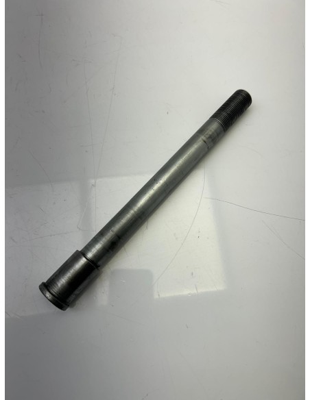 Axe de roue avant Kawasaki ER6N 2006 - 2008