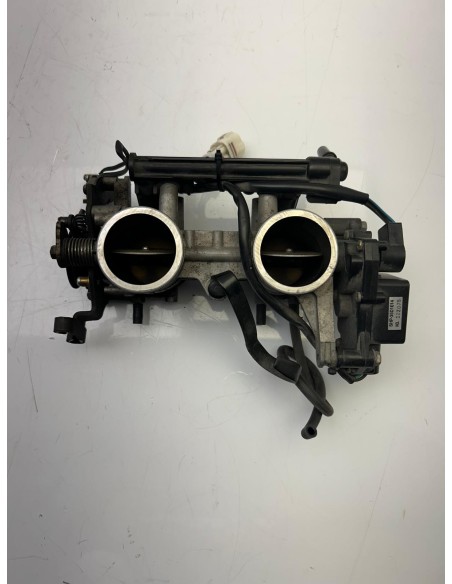 Rampe d'injection Kawasaki ER6N 2006 - 2008