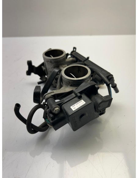 Rampe d'injection Kawasaki ER6N 2006 - 2008