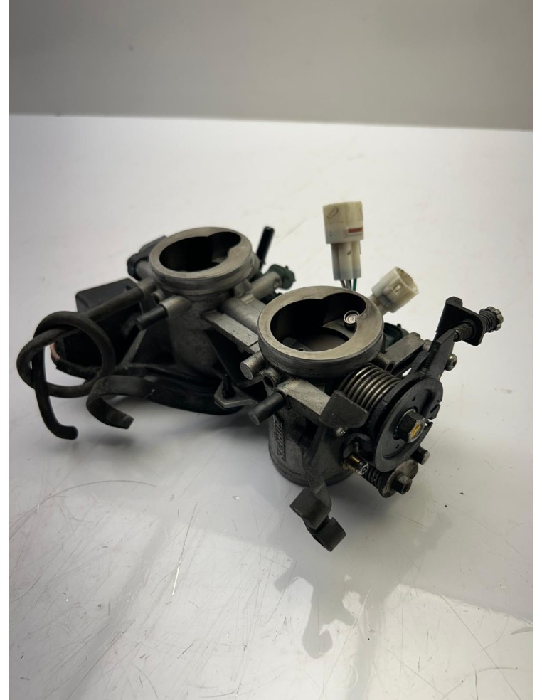 Rampe d'injection Kawasaki ER6N 2006 - 2008