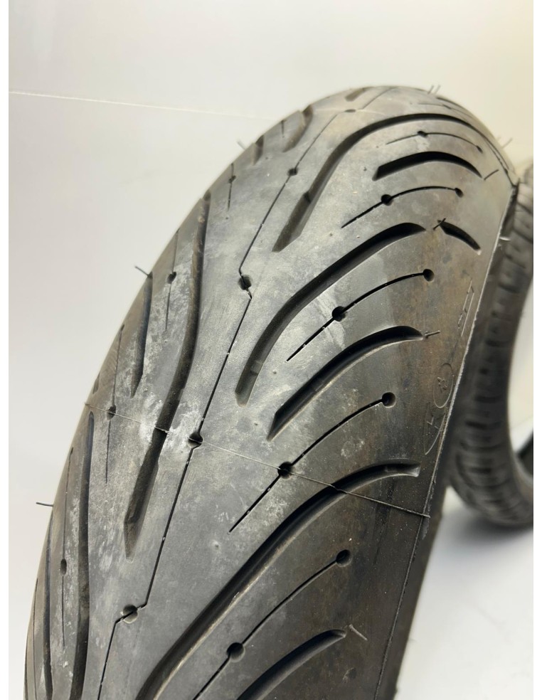 Pneu avant michelin pilot road 4 120/70/17 et arrière 160/60/17 - OCCASION