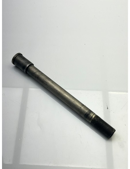 Axe de roue avant KAWASAKI VERSYS 650 2006 - 2013