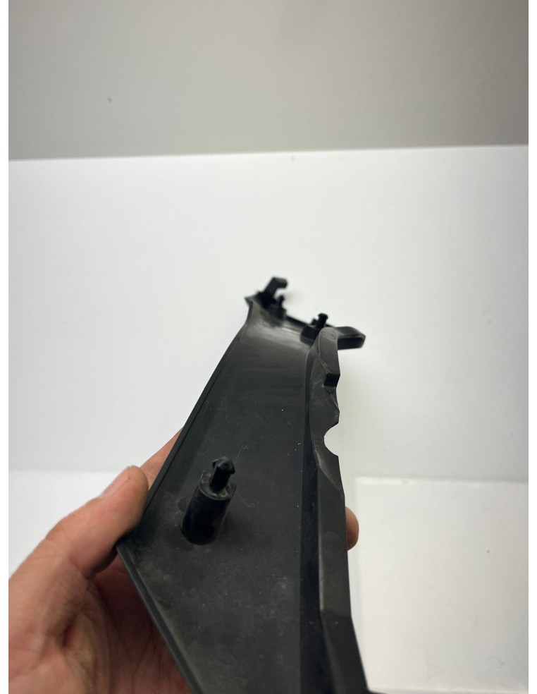 Cache sous selle droit KAWASAKI VERSYS 650 2006 - 2008