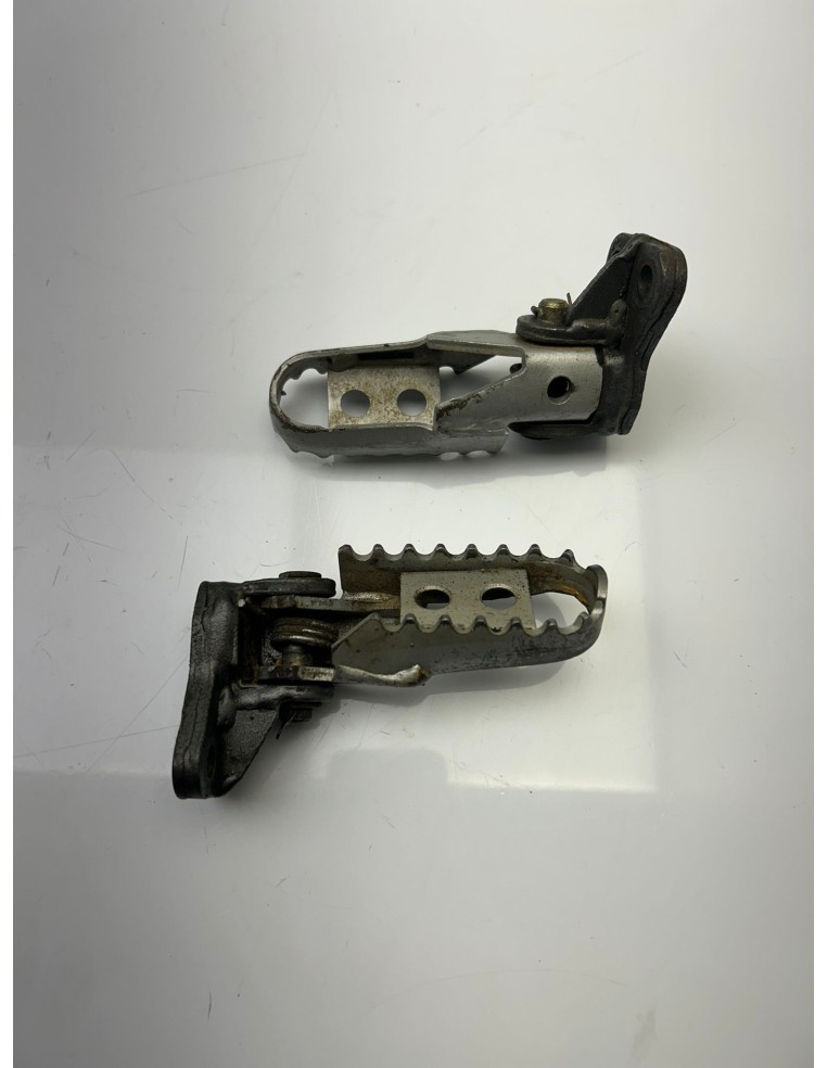 Repose pieds droit et gauche HUSQVARNA 610 TE 2000 - 2004